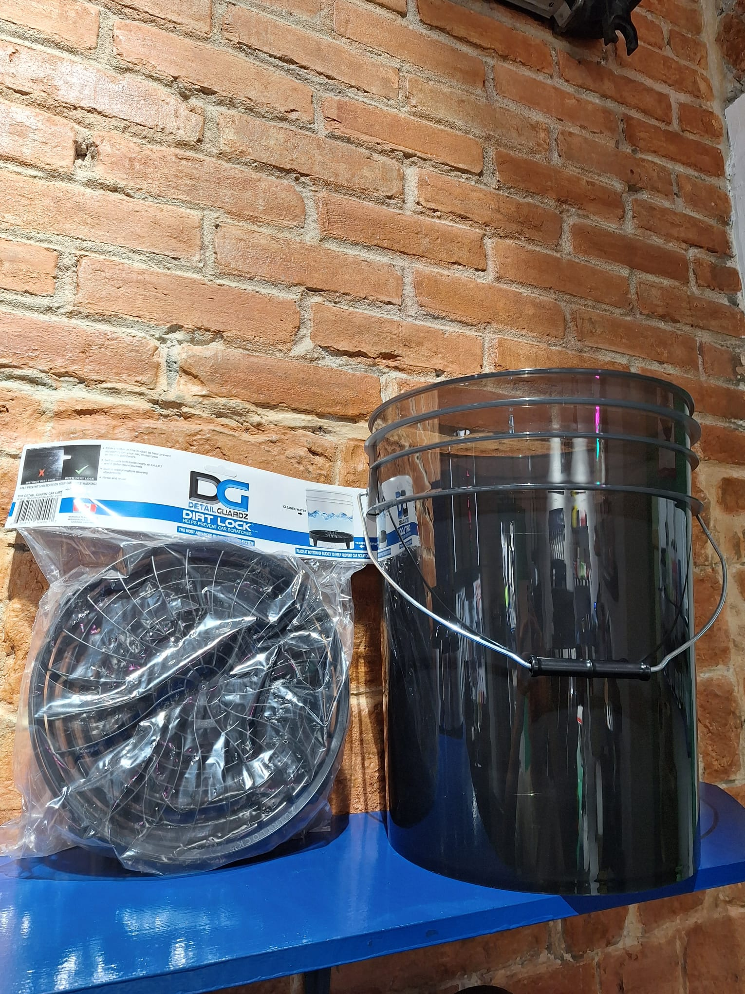 Image of Black Grit Guard Bucket + Black Detail Guardz Dirtlock